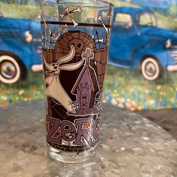 Disney Nightmare before Christmas set of 4 glasses - Picture 4 of 9